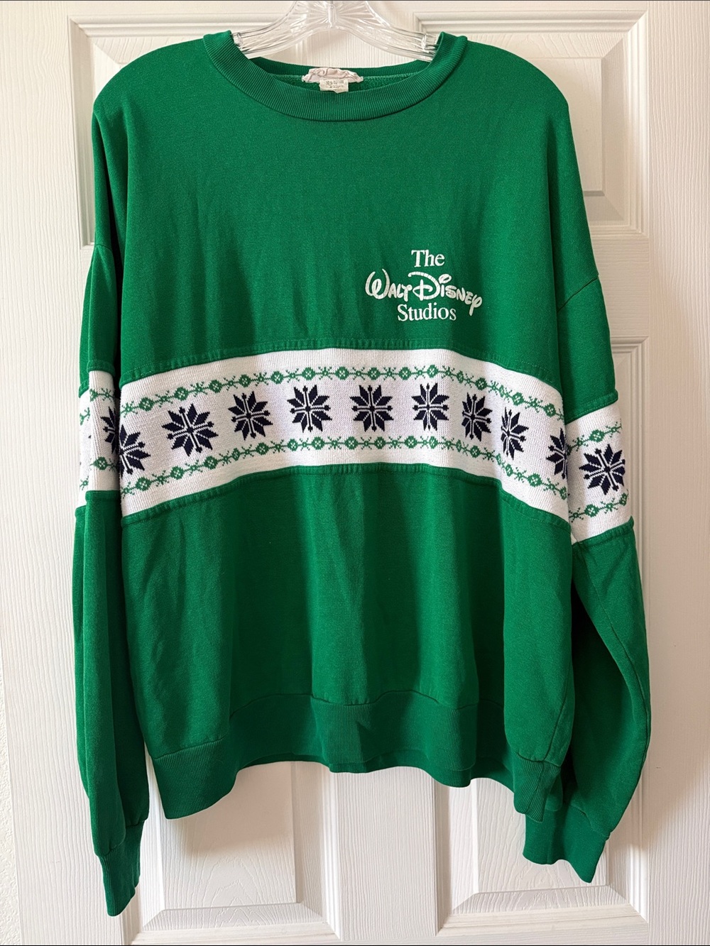 Vintage 90s The Walt Disney Studios Green Fair Isle Christmas Sweatshirt Size XL